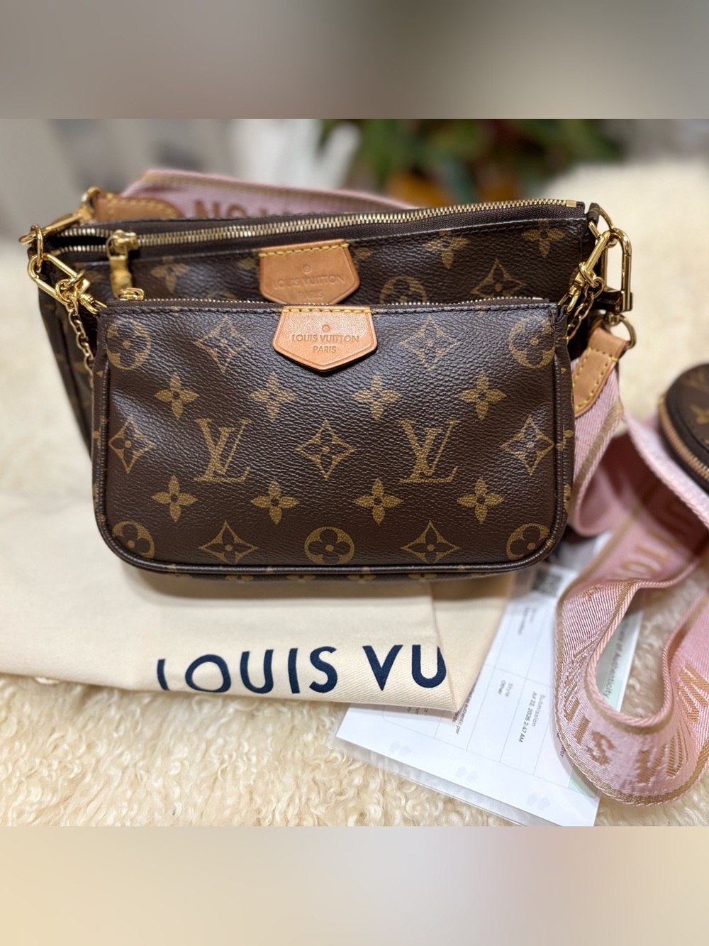 Louis Vuitton Monogram Multi Pochette Accessories Rose Clair
*EUC